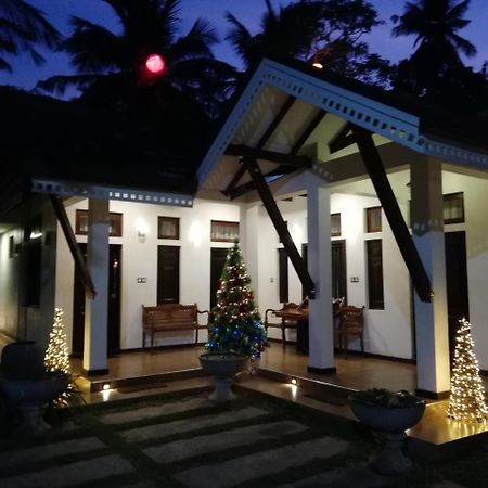 Sayo Villa Negombo Exteriör bild